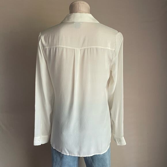 Silk Ivory Worthington Button down Top. Size Med. EUC. - Picture 6 of 6